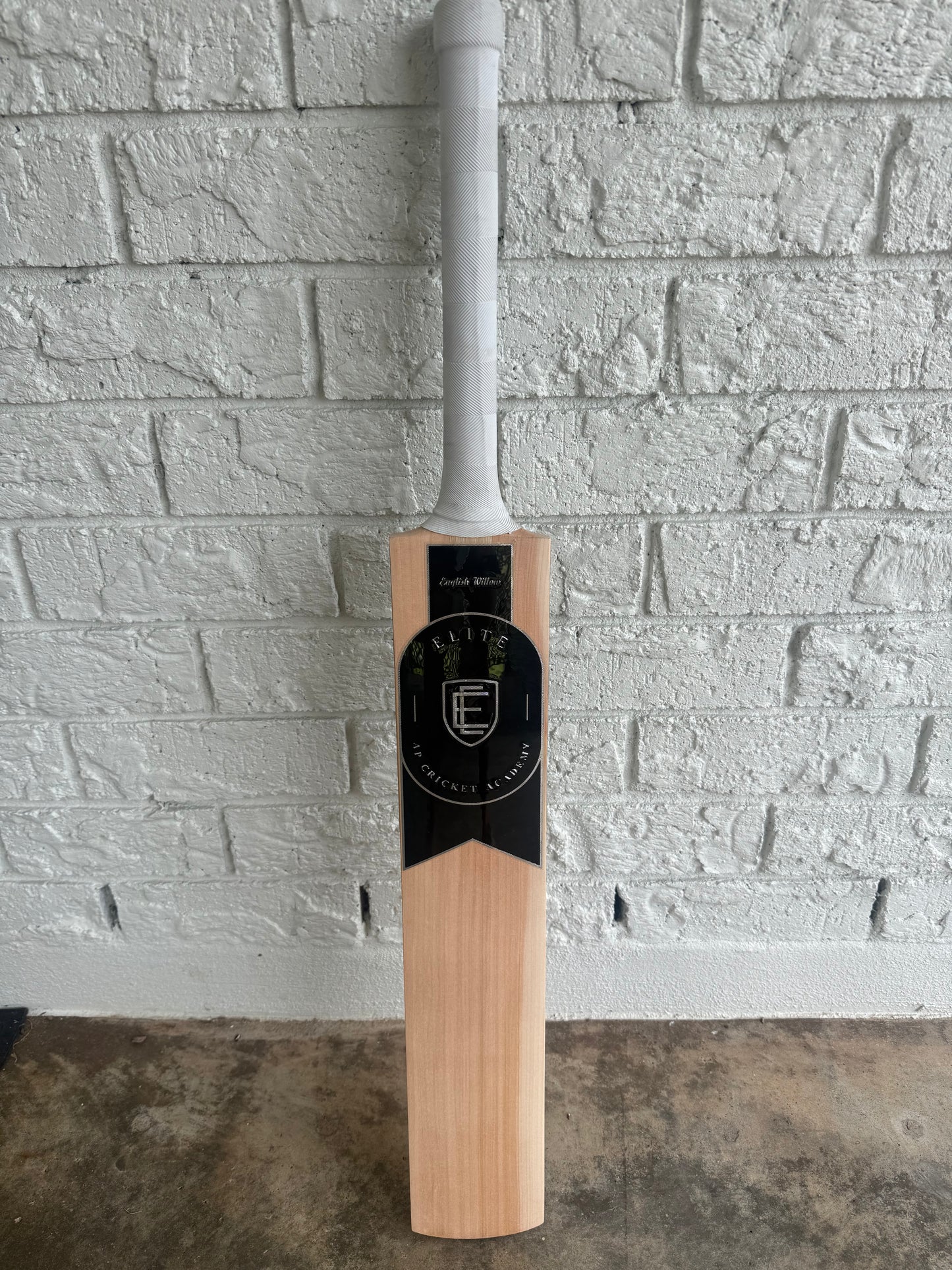 ELITE - SENIOR ENGLISH WILLOW BATS - GRADE 2