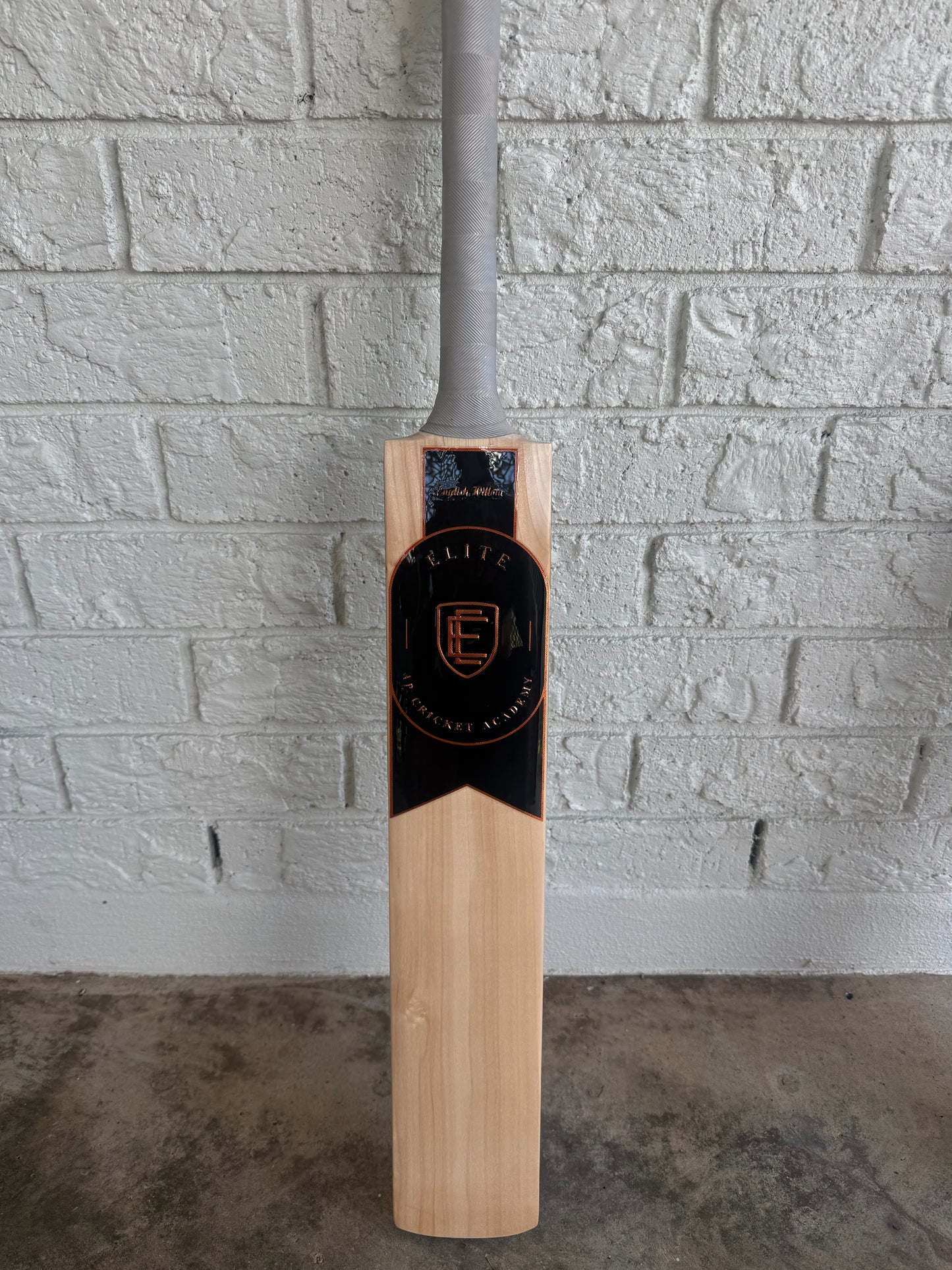 ELITE - JUNIOR ENGLISH WILLOW BATS